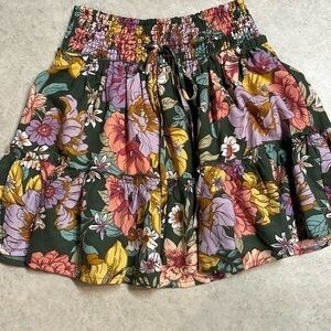 B.O.G collective band of gypsies women’s floral print ruffled skirt. Size XS.